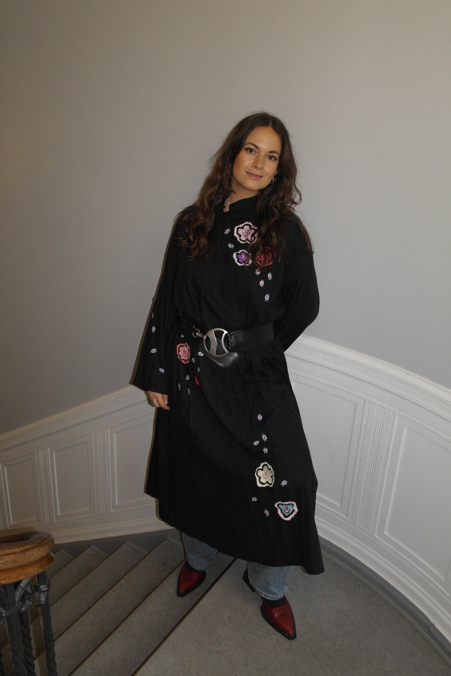 Hjertekjole med logo broderi // Heart Dress with logo embroidery