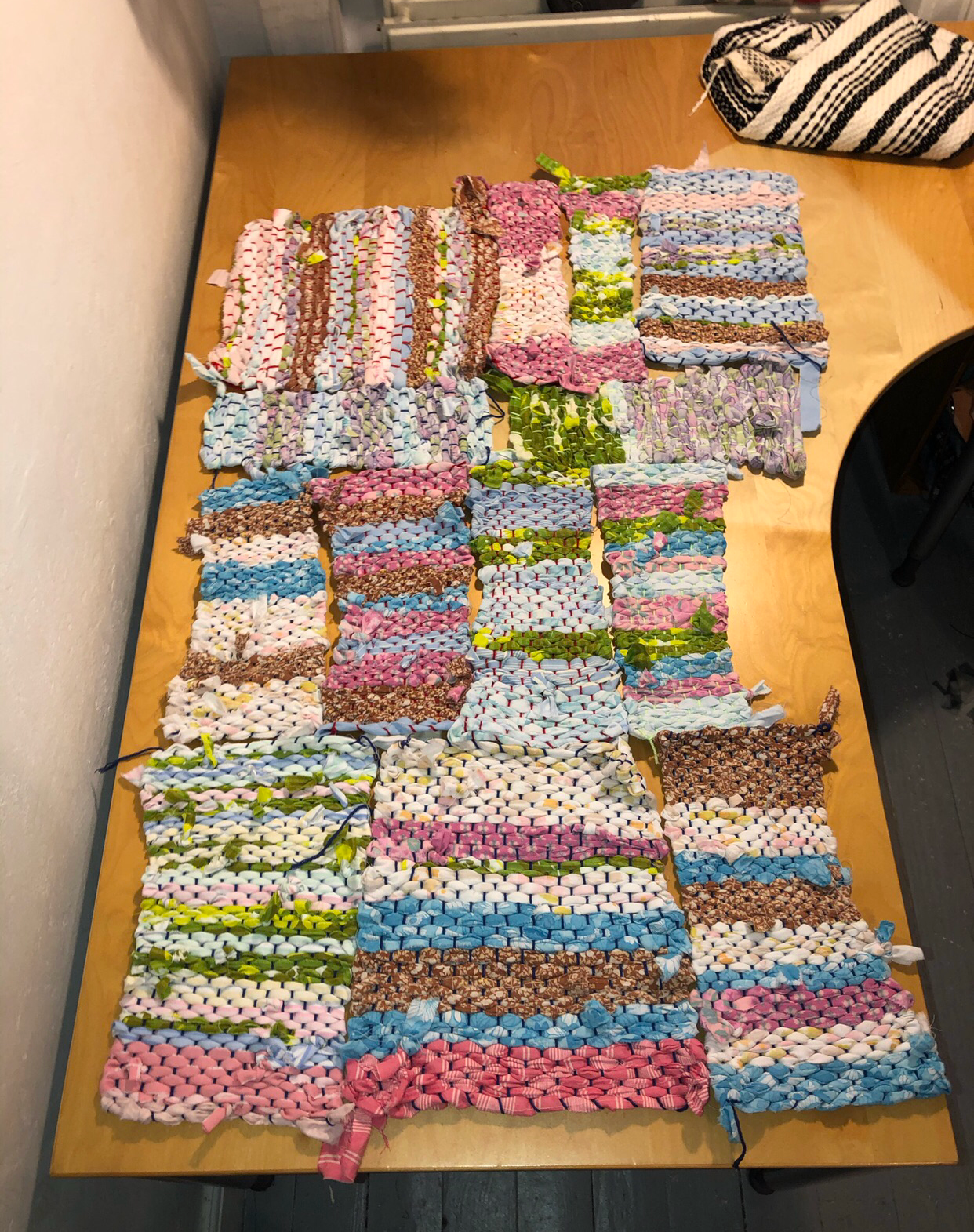 Papkasse Vævning Guide // Cardboard Box Weaving Guide