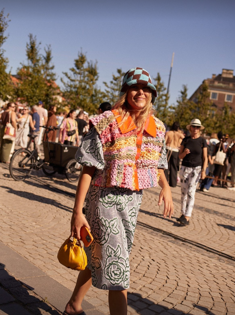 Papkasse Vævning Guide // Cardboard Box Weaving Guide